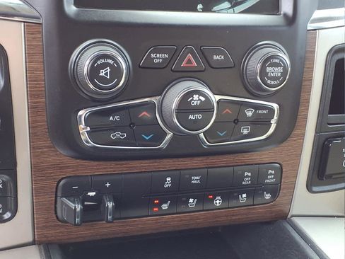 Used 2017 RAM 1500 Laramie w/ Convenience Group image 16