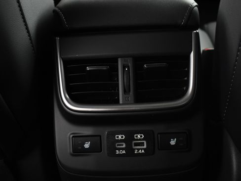 Used 2025 Subaru Legacy Limited image 12