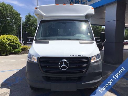 Used 2022 Mercedes-Benz Sprinter 3500 image 12