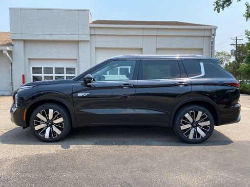 New 2026 Mitsubishi Outlander SEL AWD/4WD image 2