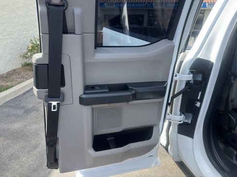 Used 2022 Ford F250 XL w/ Power Equipment Group RWD image 21