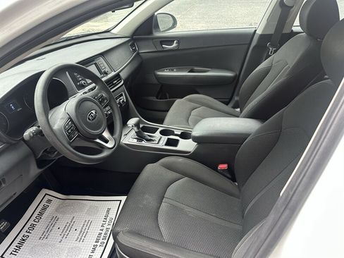 Used 2017 Kia Optima LX FWD image 5