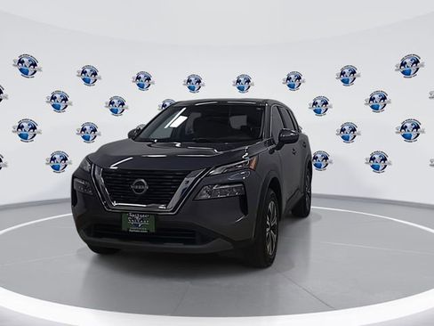 Used 2023 Nissan Rogue SV image 6