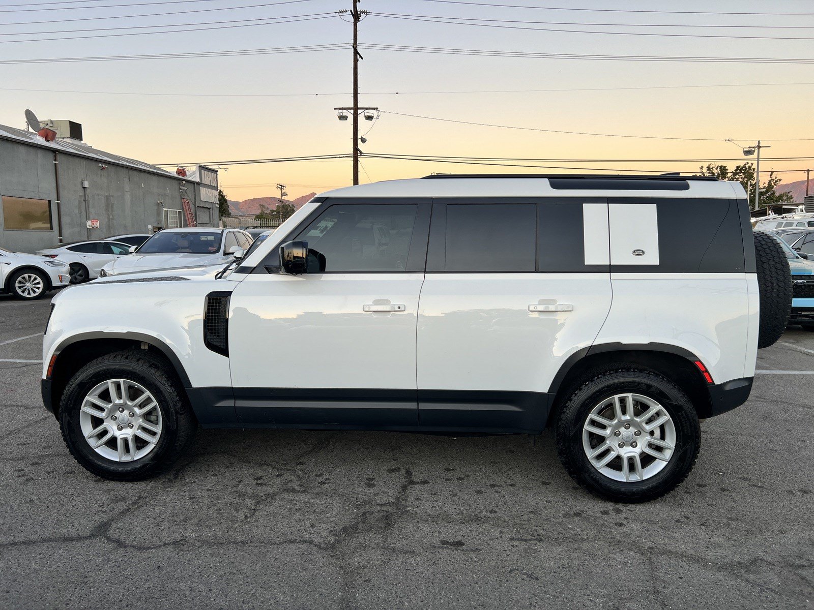 Used 2020 Land Rover Defender 110 S AWD/4WD image 8