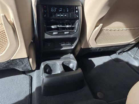 Used 2024 Jeep Grand Cherokee L Limited w/ Trailer Tow Package image 22