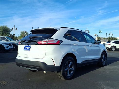 Used 2024 Ford Edge SEL w/ Sport Appearance Package image 6