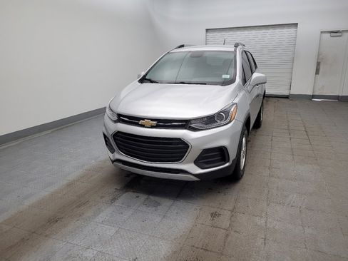 Used 2019 Chevrolet Trax LT w/ LT Convenience Package image 15