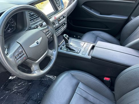 Used 2015 Hyundai Genesis 3.8 w/ Option Group 02 RWD image 4