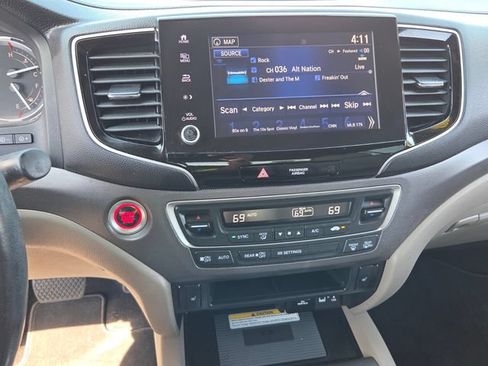 Used 2023 Honda Ridgeline RTL-E image 19