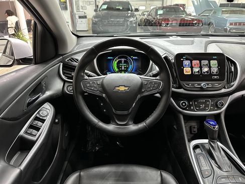Used 2018 Chevrolet Volt LT w/ LT Driver Confidence Package image 18