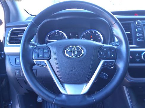 Used 2017 Toyota Highlander XLE w/ Protection Package #3 AWD/4WD image 13