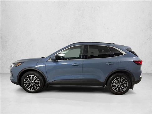 Used 2023 Ford Escape SE w/ PHEV Premium Package FWD image 7