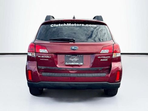 Used 2011 Subaru Outback 2.5i Limited image 6