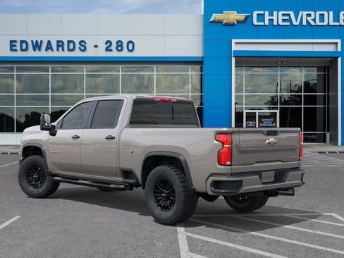 New 2026 Chevrolet Silverado 2500 ZR2 AWD/4WD image 3