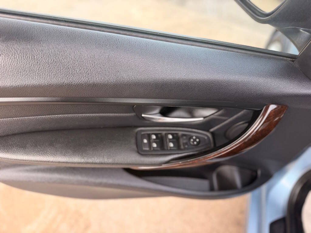Used 2014 BMW 328i xDrive Sedan AWD/4WD image 22