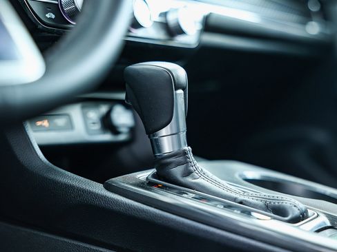 Certified 2024 Honda Civic EX-L image 28