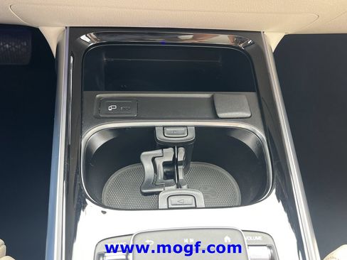 Used 2023 Mercedes-Benz GLB 250 image 10