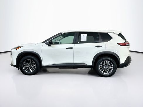 Used 2023 Nissan Rogue S AWD/4WD image 4