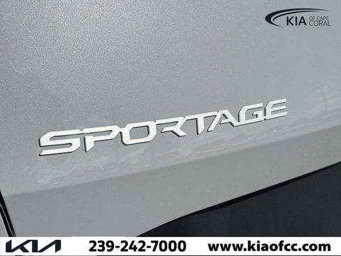 New 2026 Kia Sportage EX image 11