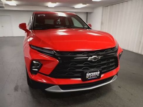 Certified 2025 Chevrolet Blazer LT w/ Driver Confidence Package AWD/4WD image 3