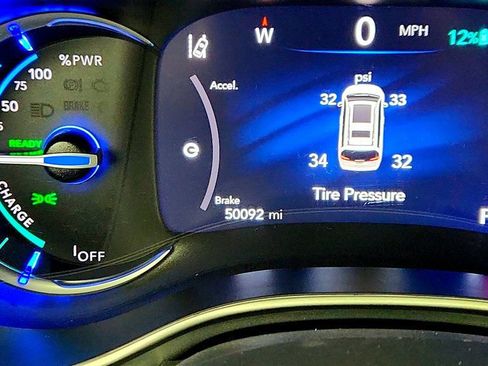 Used 2024 Chrysler Pacifica Hybrid S Appearance Pkg image 15