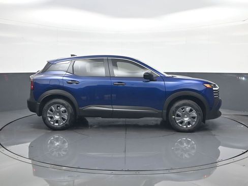 New 2026 Nissan Kicks S image 8