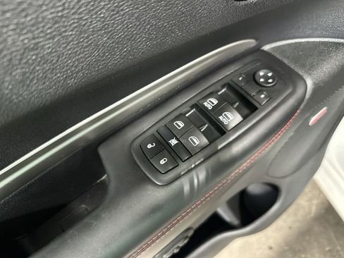 Used 2017 Dodge Durango R/T w/ Trailer Tow Group IV AWD/4WD image 19