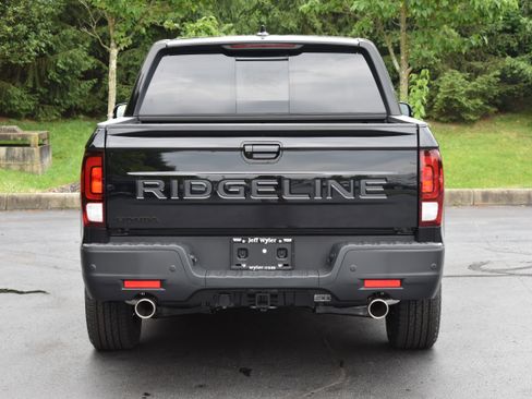 New 2026 Honda Ridgeline Black Edition image 7
