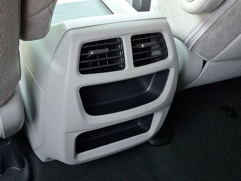 Used 2021 Honda Pilot LX image 11