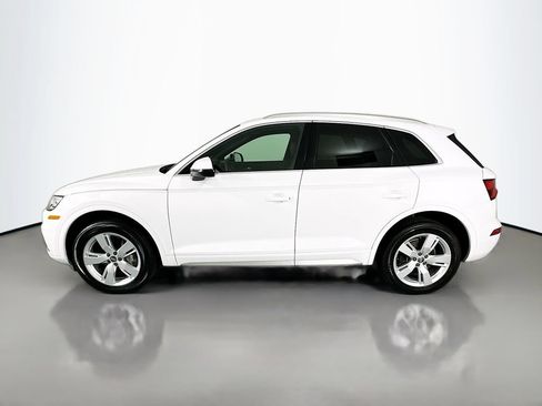 Used 2019 Audi Q5 2.0T Premium w/ Convenience Package AWD/4WD image 2
