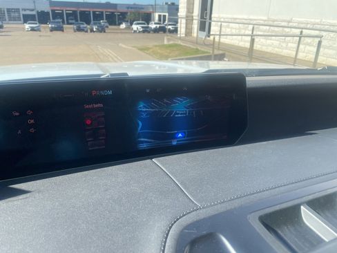 Used 2025 Ford Expedition Platinum w/ Driver's Package image 8