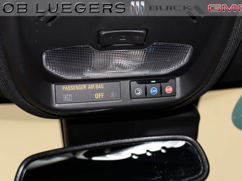 Certified 2024 Buick Envista Avenir FWD image 29