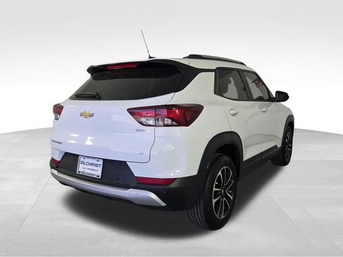 New 2026 Chevrolet TrailBlazer LT w/ LT Cold Weather Package FWD image 7