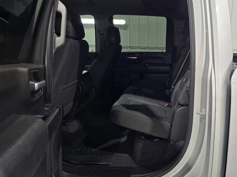 Used 2020 Chevrolet Silverado 2500 LT w/ Convenience Package image 9