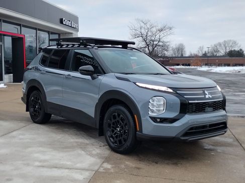 New 2026 Mitsubishi Outlander Trail Edition image 15