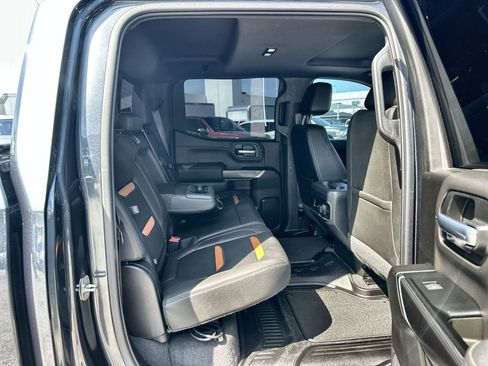 Used 2022 GMC Sierra 1500 AT4 w/ AT4 Preferred Package AWD/4WD image 27