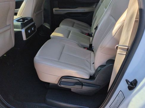Used 2023 Ford Expedition Max XLT AWD/4WD image 28