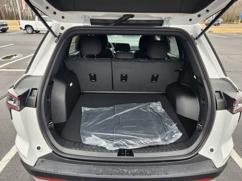 New 2026 Chevrolet Equinox LT image 6