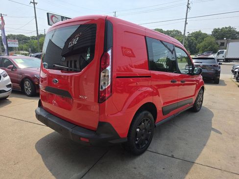 Used 2022 Ford Transit Connect XLT FWD image 7