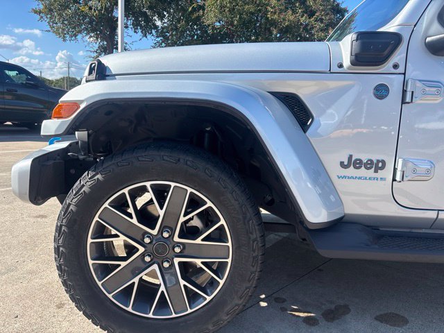 Used 2024 Jeep Wrangler High Altitude AWD/4WD image 9