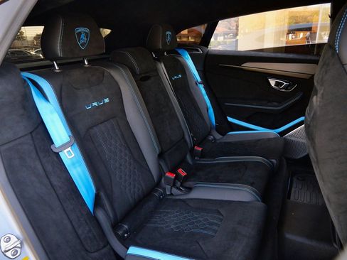 Used 2024 Lamborghini Urus Performante image 6