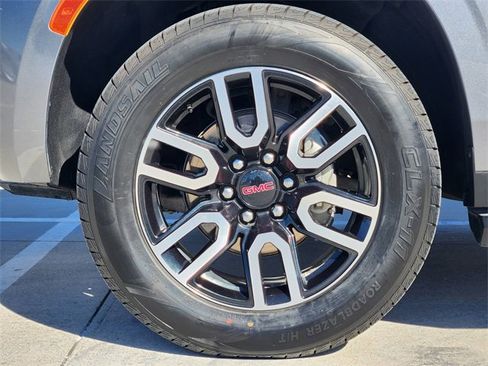 Used 2022 GMC Yukon AT4 image 10