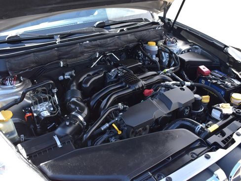 Used 2014 Subaru Outback 2.5i Limited image 32