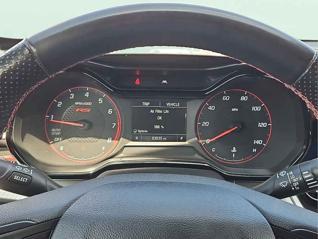 Used 2024 Chevrolet Trax RS w/ Sunroof Package FWD image 18