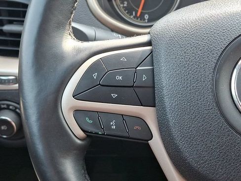 Certified 2018 Jeep Cherokee Limited AWD/4WD image 27