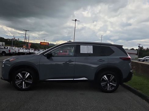 Used 2021 Nissan Rogue Platinum AWD/4WD image 7