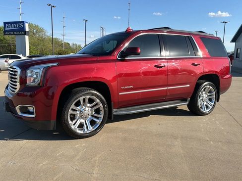 Used 2018 GMC Yukon SLT w/ Premium Edition image 6