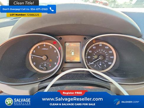 Used 2017 Hyundai Santa Fe SE image 12