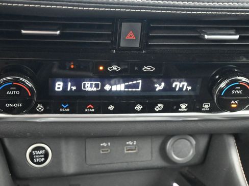 Certified 2023 Nissan Rogue Platinum w/ Platinum Premium Package image 20