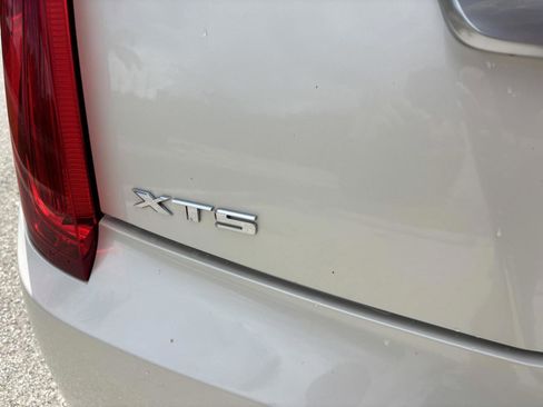 Used 2014 Cadillac XTS Premium w/ Driver Assist Package image 44